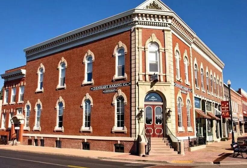 Hotelli Cornerstone Inn