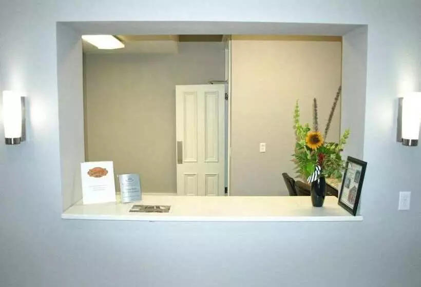 Hotelli Cornerstone Inn