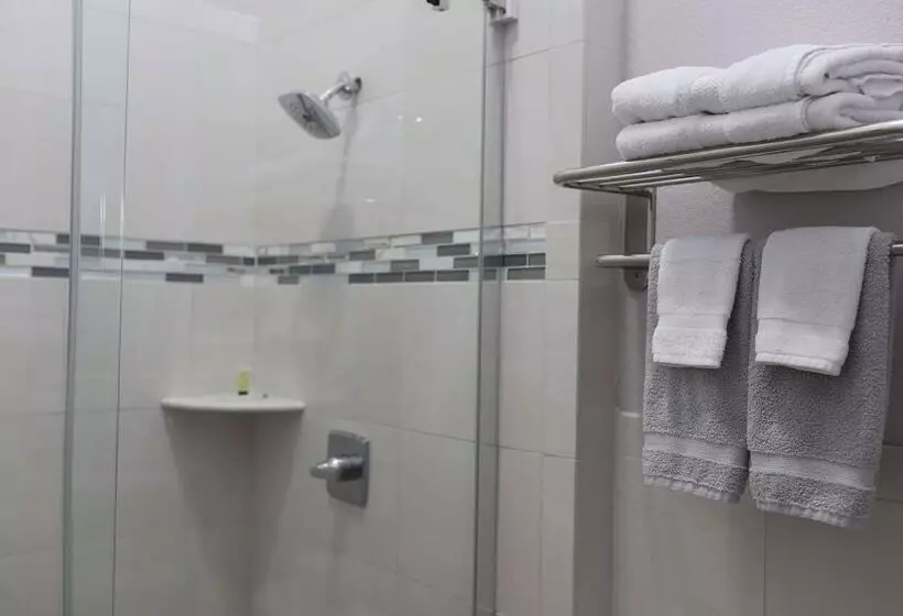 Hotelli Cornerstone Inn