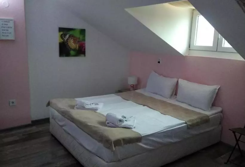 هتل Guest Rooms Filipopol