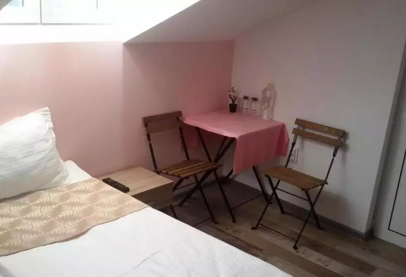 هتل Guest Rooms Filipopol