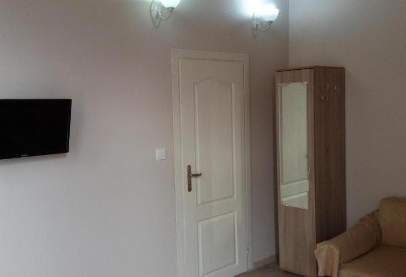 Hotel Guest Rooms Filipopol