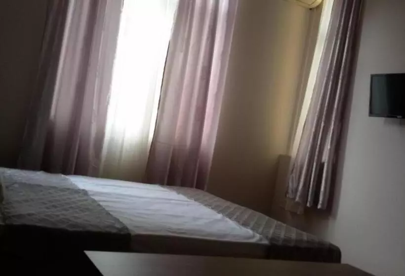 هتل Guest Rooms Filipopol
