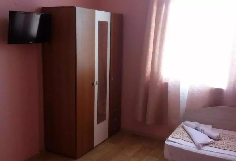 هتل Guest Rooms Filipopol
