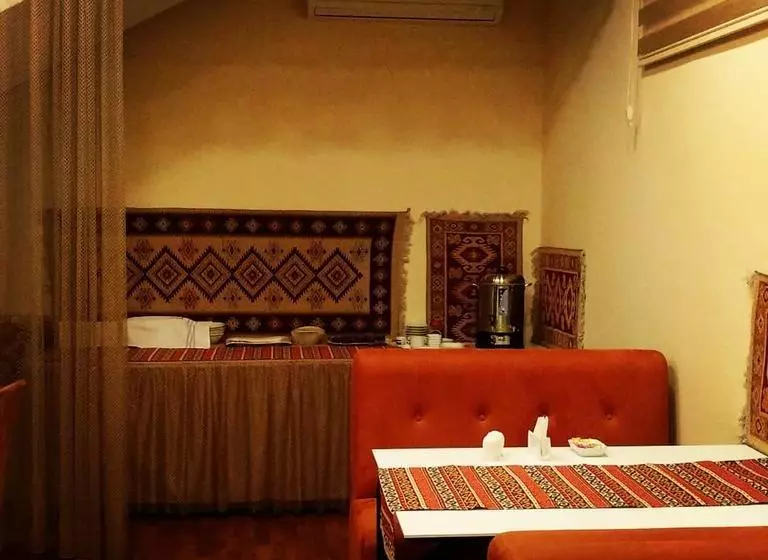 هتل Life Holiday Baku