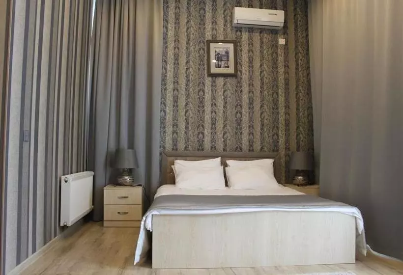 هتل Life Holiday Baku