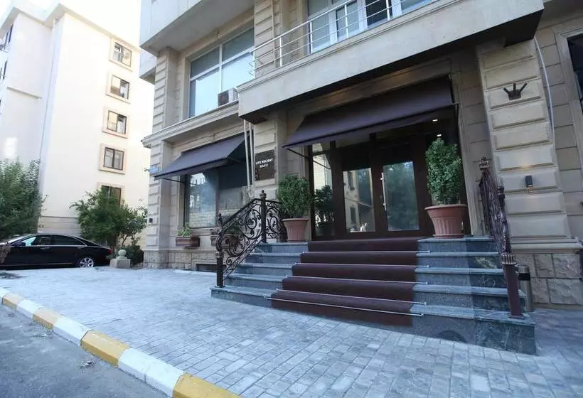 هتل Life Holiday Baku