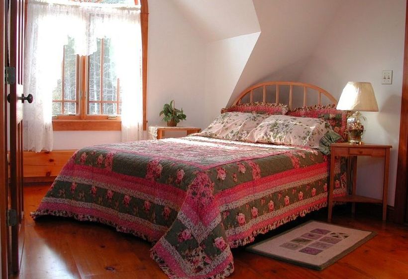 فندق Three Pines Bed And Breakfast