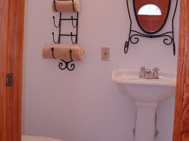 فندق Three Pines Bed And Breakfast