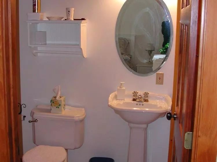 هتل Three Pines Bed And Breakfast