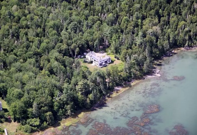 هتل Three Pines Bed And Breakfast