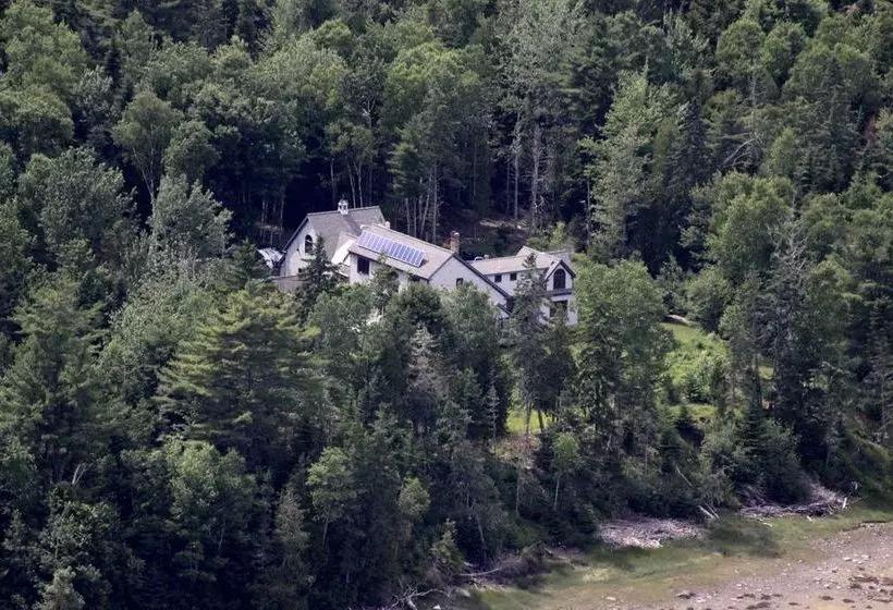 هتل Three Pines Bed And Breakfast