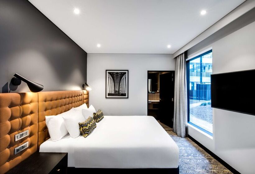 Vibe Hotel North Sydney