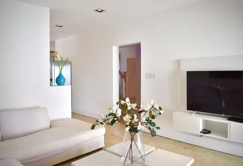 هتل Villa Dita