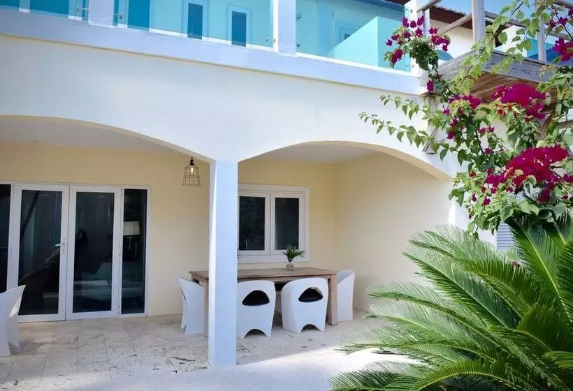 هتل Villa Dita