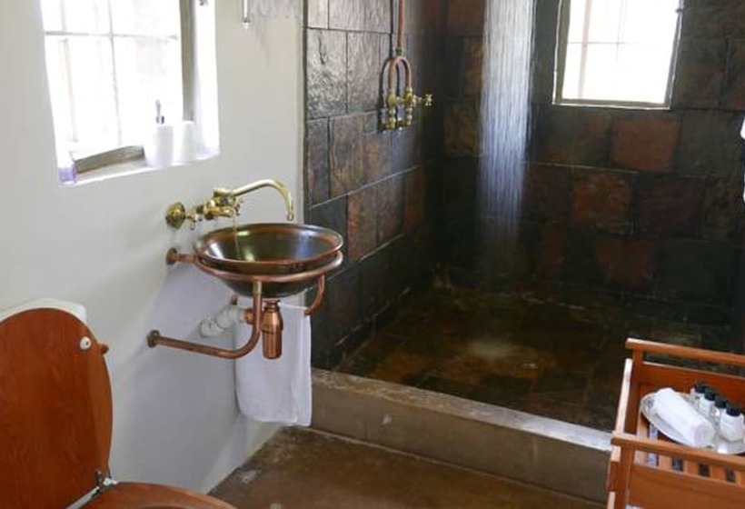 هتل Waterside Cottages