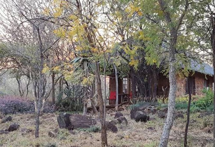 هتل Waterside Cottages