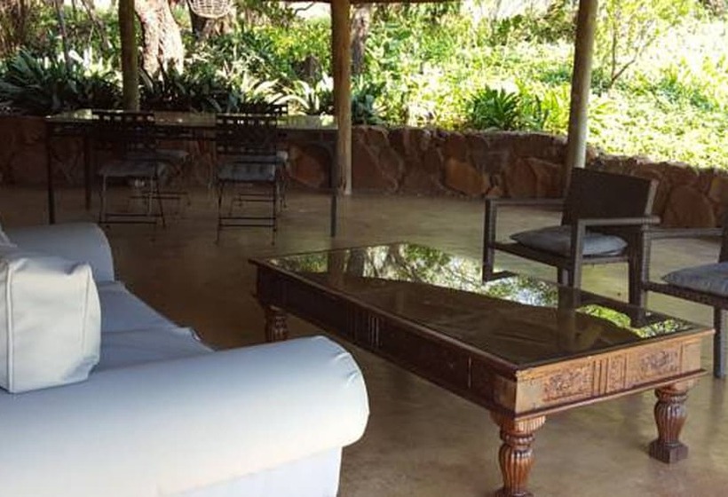 هتل Waterside Cottages