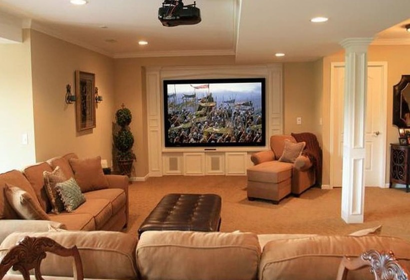 Paradise Bound Hotel & Resort