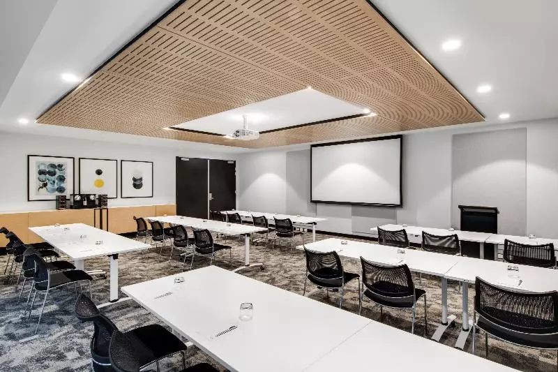 Vibe Hotel North Sydney