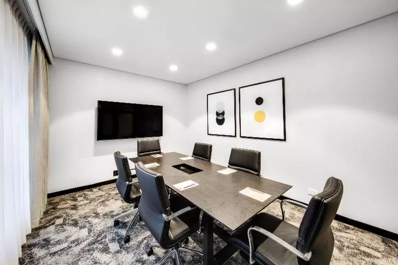 Vibe Hotel North Sydney