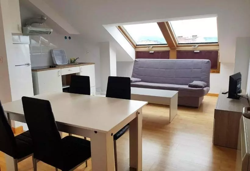 Apartamentos Pobra Do Caramiã±al 3000