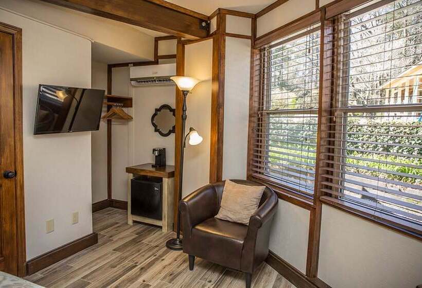 酒店 Brook Trout Inn