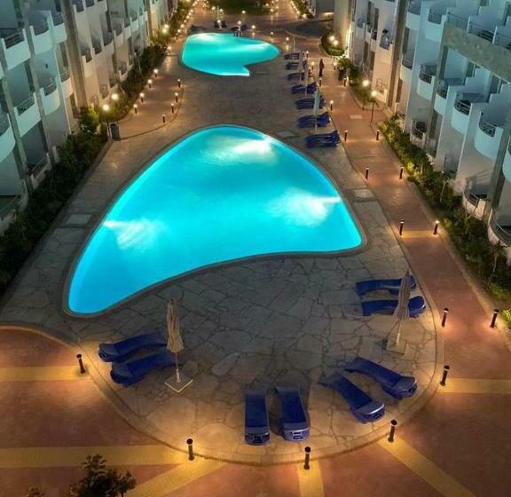 ホテル Cecilia Resort Private Chalets