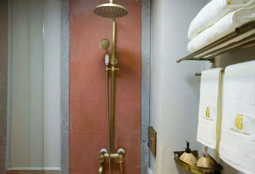 Hotelli Old Story Inn Lijiang Old Town