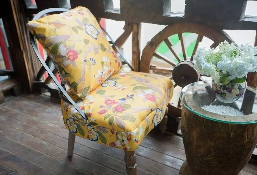 Hotelli Old Story Inn Lijiang Old Town