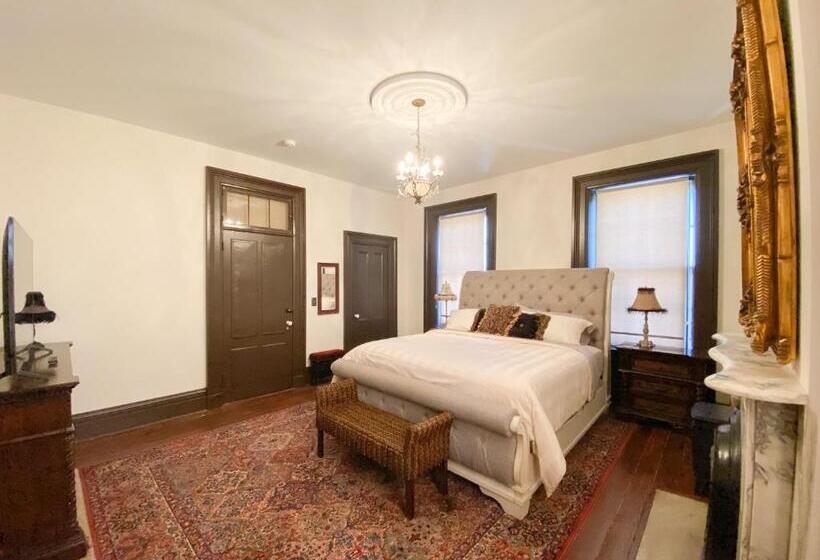 فندق Galena Inn Formerly Victorian Mansion