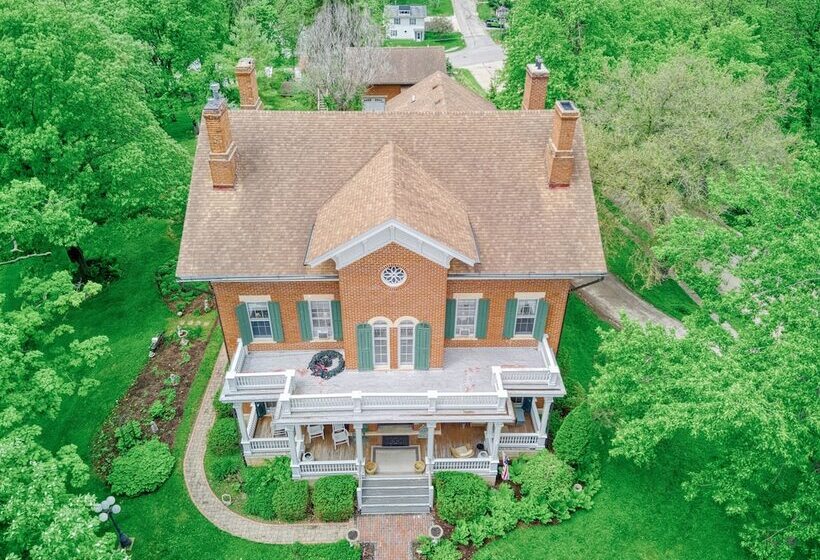 فندق Galena Inn Formerly Victorian Mansion