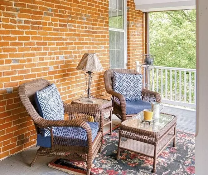 Hotelli Galena Inn Formerly Victorian Mansion