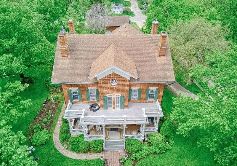 ホテル Galena Inn Formerly Victorian Mansion