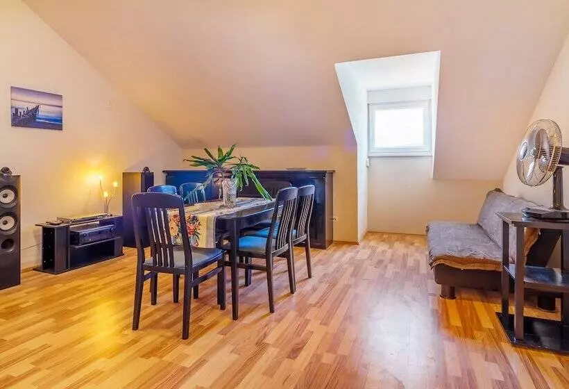 Hotelli Kis Residence