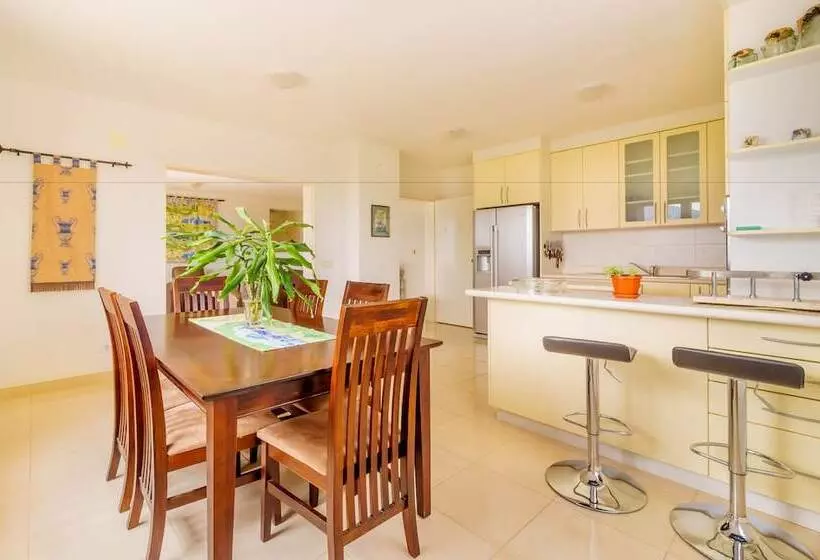 Hotelli Kis Residence