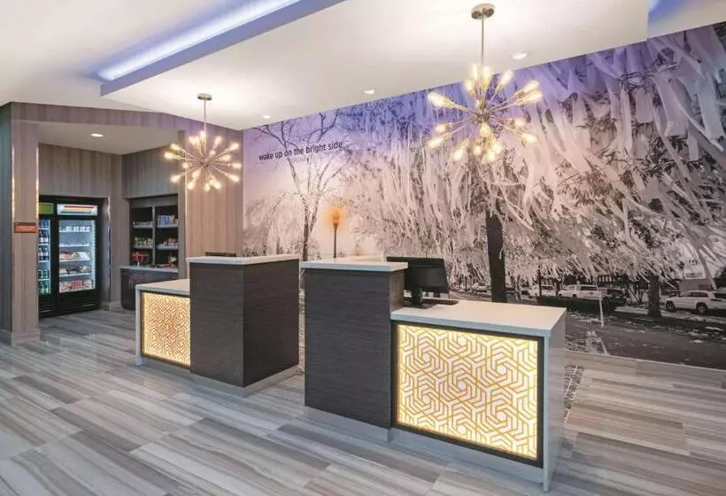 ホテル La Quinta By Wyndham Opelika Auburn