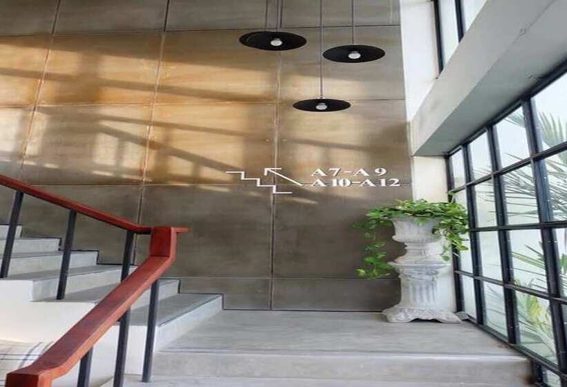 בית מלון כפרי La'moon Resort