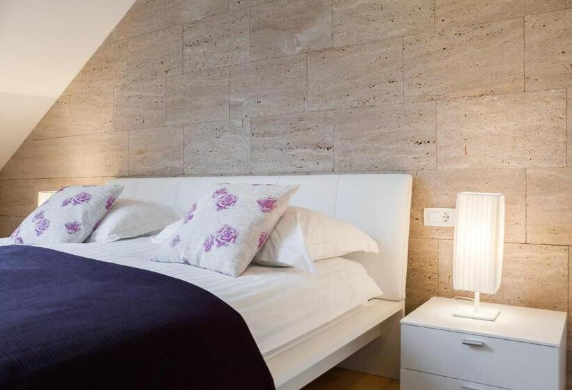 Hotel Laura Lux Suites