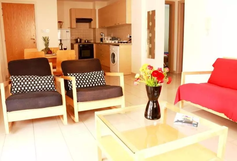 Hotelli Photothea Apartments