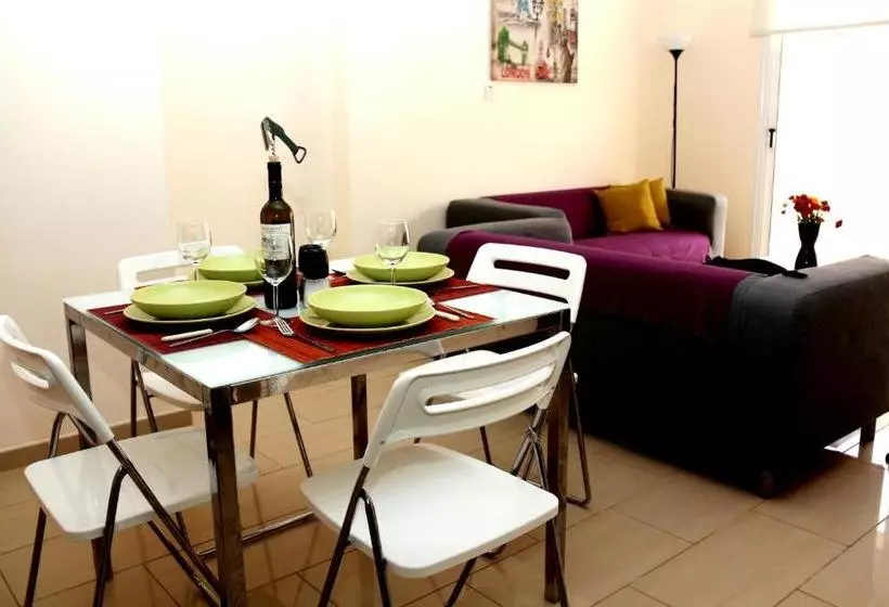 Hotelli Photothea Apartments