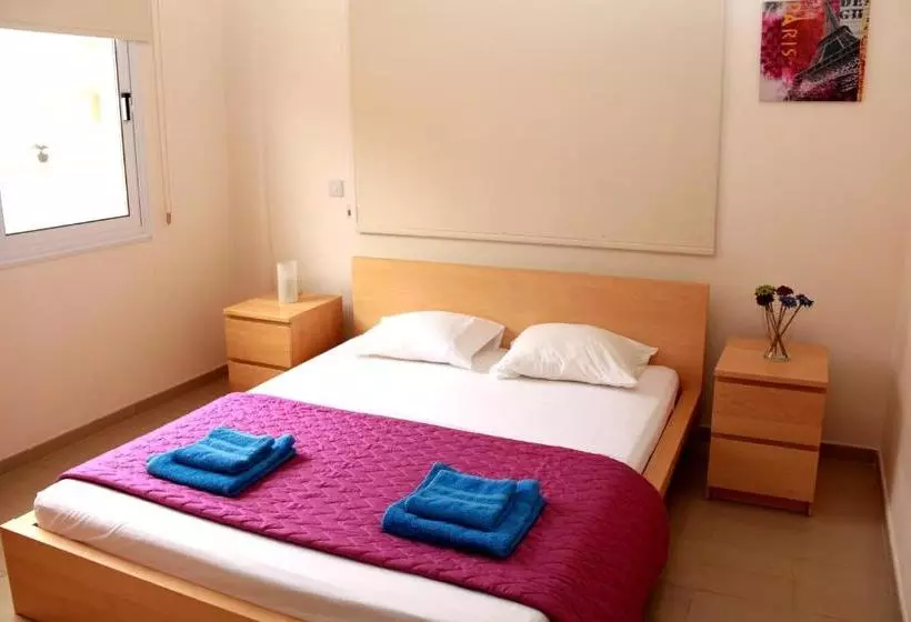 Hotelli Photothea Apartments