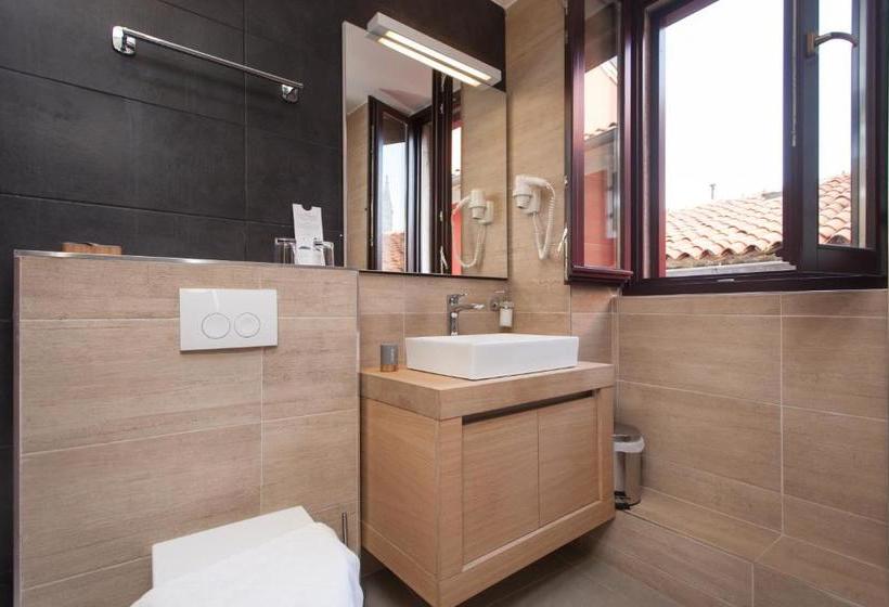 בית מלון כפרי Villa Castrum