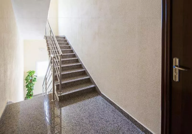 Hotelli Villa Kolar Apartments