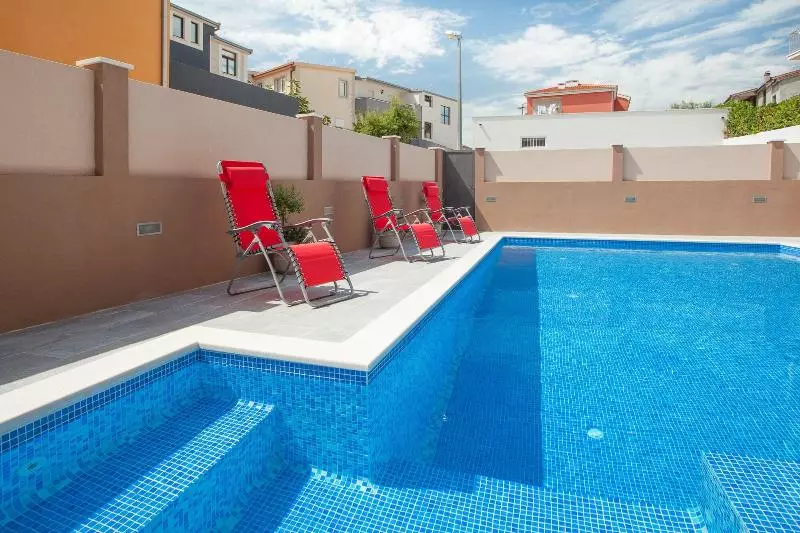 Hotelli Villa Kolar Apartments