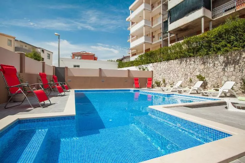 Hotelli Villa Kolar Apartments