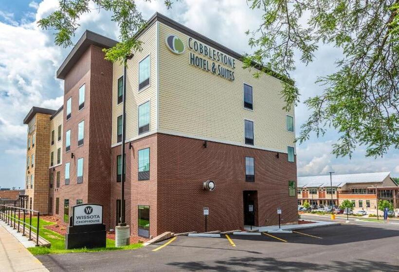 Cobblestone Hotel & Suites Hartford