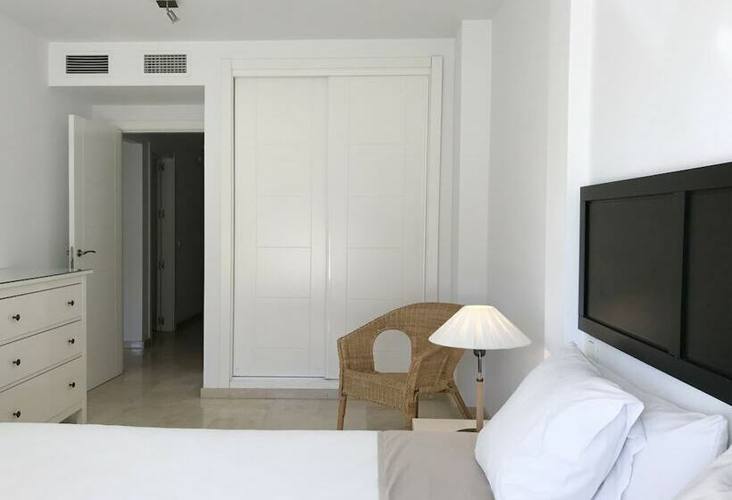 فندق Apartamentos Doña Carmen