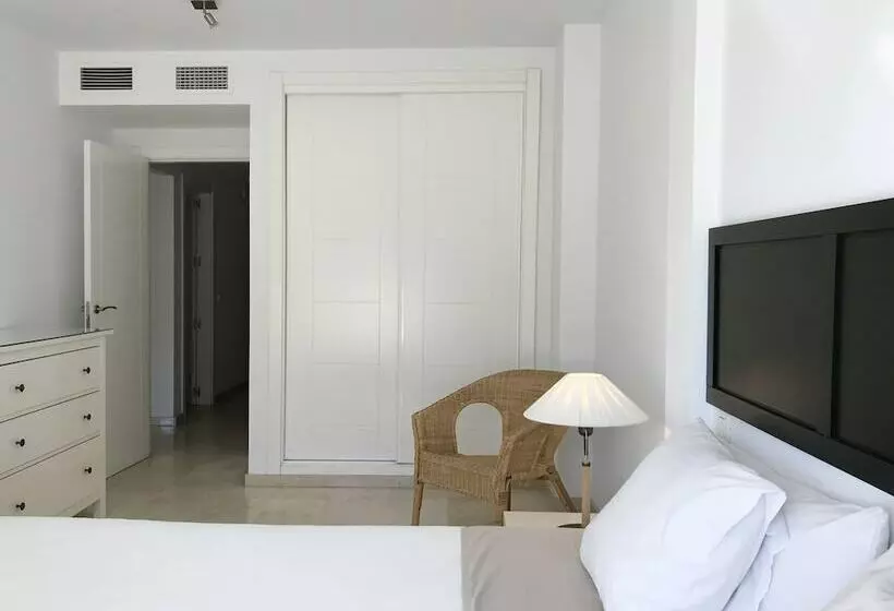 ホテル Apartamentos Doña Carmen