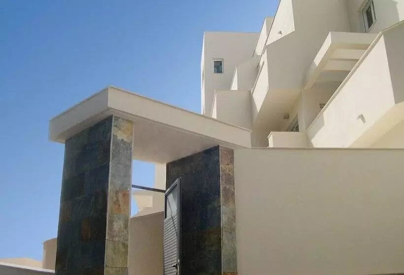ホテル Apartamentos Doña Carmen